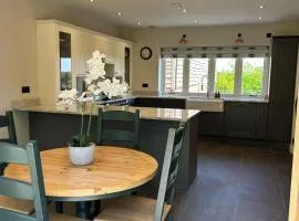 Fallow View - Luxury Countryside Cottage