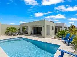 Villa Jasmijn met privezwembad, Mambo Beach