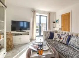 2 Bed in Cemaes Bay 77640