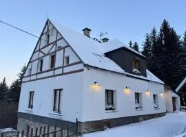 WOLF HOUSE KLÍNOVEC