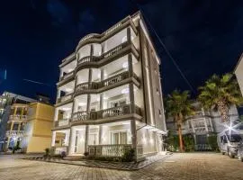 Sea La Vie Suites