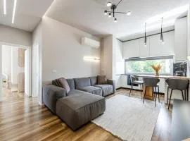 Chloe's Central Apartment