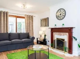 Spacious 4 Bedroom Home in Central Milton Keynes