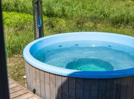 Namelis prie raisto, hotel di Medsėdžiai