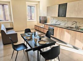 MS Sea Port Rooms, acomoda&ccedil;&atilde;o com cozinha em Ancona