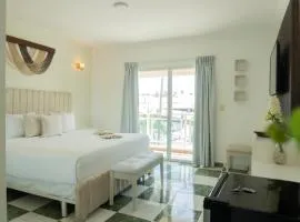 Hotel Checkin El Cortecito