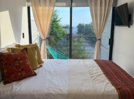 Esssential PXM Arkitainer Residential Lofts, hotel in Brisas de Zicatela