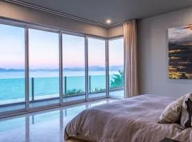 Luxury Penthouse - Stunning Views