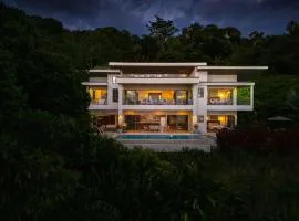 RESOL Secluded Ocean-view luxury in the Jungle