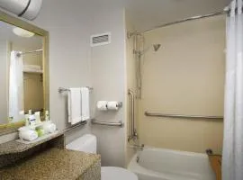 Holiday Inn Express Baltimore At The Stadiums by IHG