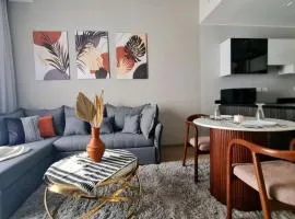 Axxodia Sheikh Zayed Aeon Towers 1br Apt