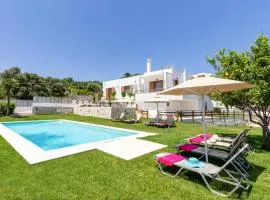 Villa Kostas Maria by Villa Plus