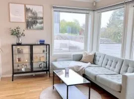 2BR, 2 parking spots, EV-charger and home office