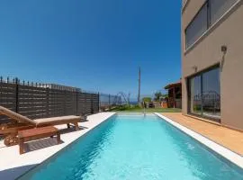Diosa Luxury Living with Private Pool