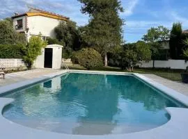 habitaciones con piscina privada en casa de campo, Granada