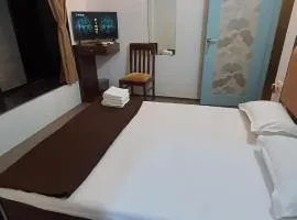 The Beach hotel - Alibag