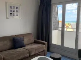 Blue, studio avec vue mer et matelas en mezzanine