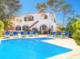 Villa Gatzara by Villa Plus, hotel in Cala Blanca