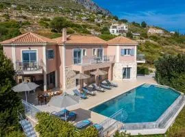 Villa Estiasi by Villa Plus