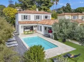 Villa Les Lavandieres by Villa Plus