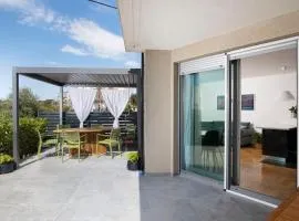 Apartment with big open terrace
