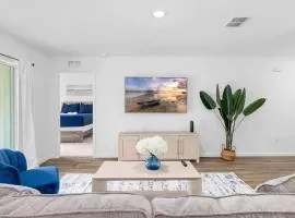 Springhill Retreat! 3 bed, 2 Bath!