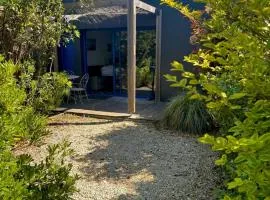 Studio entre bois et mer, chez Mathilde et Jérémy