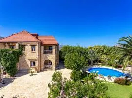 Villa Avra by Villa Plus
