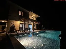 Villa LUX