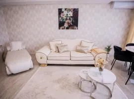 White Home Luxury