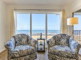 2 Bed/2 Bath, 4th floor Oceanfront condo sleeps 6. Oceanfront deck and pool., hotel i Fernandina Beach