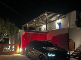 Blue and White House Mykonos, hotel a Ano Mera