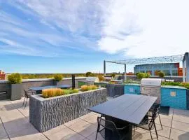 Spacious Apartment with Top-Tier Amenities