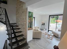 Le Creux de Murmures, Lyon, hotel a Maubec