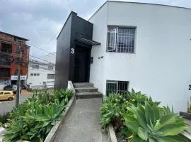 Apartamento #3 Belen Central, comodo y equipado