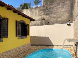 Casa no centro de Miguel Pereira, villa em Miguel Pereira