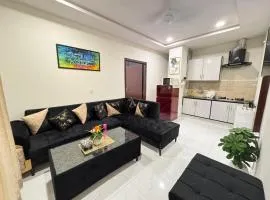 Gulberg Greens 2 bed luxury Apartment