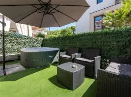 Marila Deluxe 2, Giadino con Idromassaggio