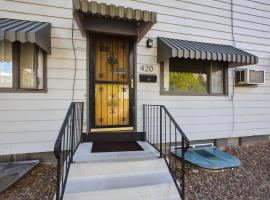 Cozy Boho Hideaway 1BR Retreat Smart TV, hotel en Great Falls