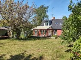Amazing Home In Glesborg With Wifi