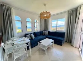 Appartement charmant avec piscine
