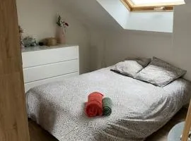 Chambre chaleureuse dans une Mancelle