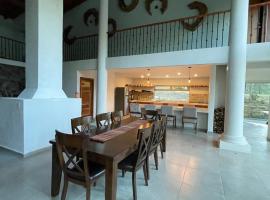 Caba&ntilde;a Amaia en Tapalpa Jalisco, villa em Tapalpa