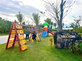 Yellow Homestay