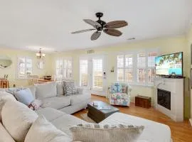 4018 Shorely Bliss 3 Min Walk to Beach