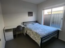 Room available in Mawson Lakes, Adelaide