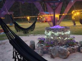 Lighthouse Benki, hotel i Užava