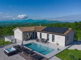 Villa TonKa with jacuzzi sauna and private pool