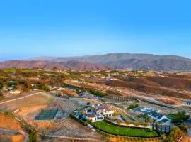 Vaquero By Fieldtrip Modern Wine Country Resort