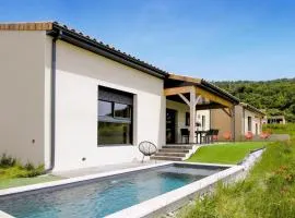 Stunning Home In Puy St Martin